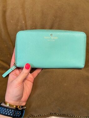 kate♠️spade tiffany blue zip-around wallet